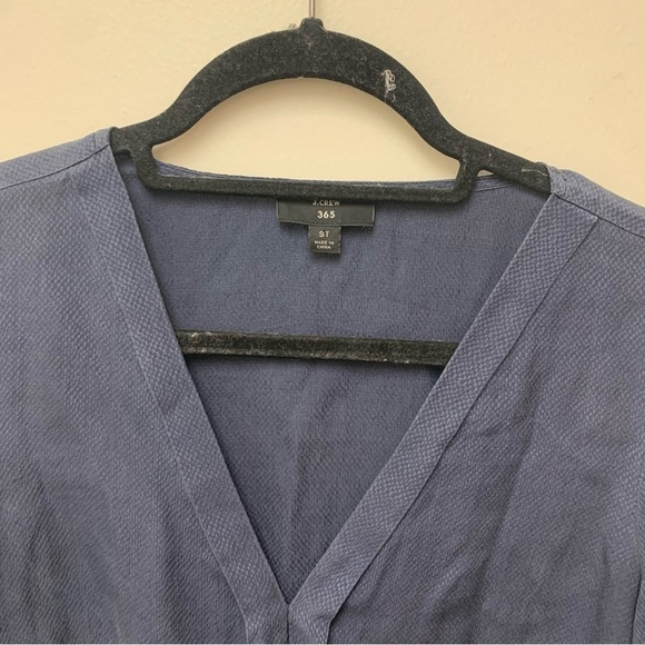 J.CREW 365 Navy Blue V-Neck Hammered Silk Blouse - Picture 4 of 9